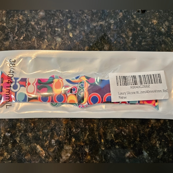 Coach Apple Watch Bands 38/40/41mm/L Silicone - Picture 2 of 2